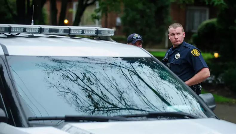 atac armat la o sinagogă din Pittsburgh