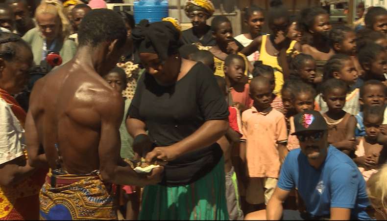 mancaruri bizare Ultimul Trib (2)