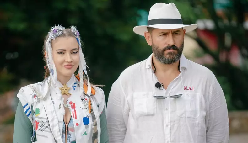 Iulia Albu și Mike - America Express