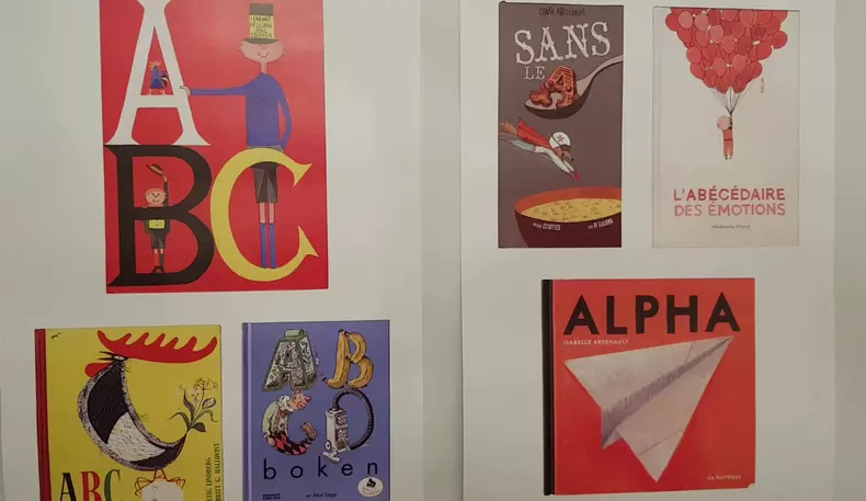 expoziție abecedare 6