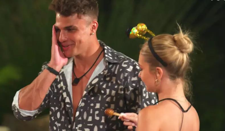 denis-si-alexandra-love-island-romania-2