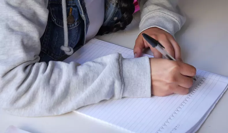 La 19 ani în clasa întâi