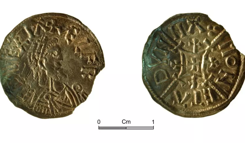 Comoara vikingă furată de George Powell și Layton Davies