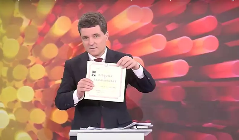 nicusor dan diploma bacalaureat