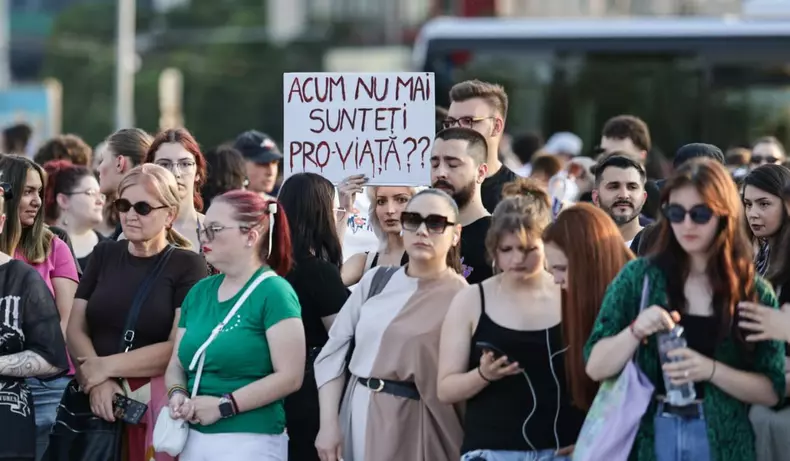 protest-femicid-centrul-filia-piata-victoriei-18-iunie-2025 (9)