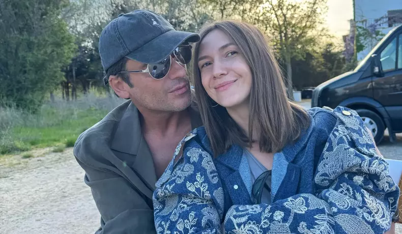 Radu Vâlcan și Adela Popescu s-au mutat la țară