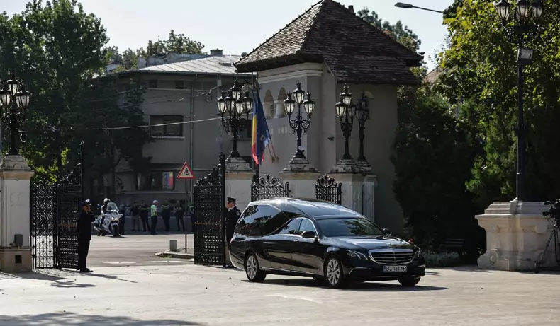 Sicirul lui Ion iliescu a ajuns la Palatul Cotroceni la ora 9