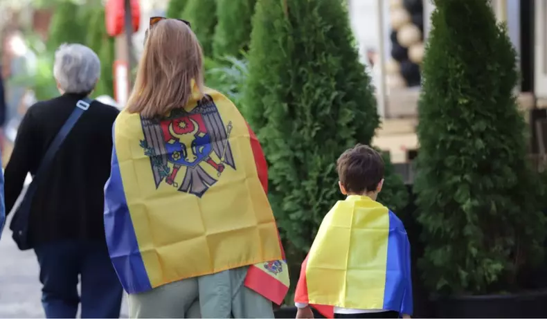 ambasada-moldovei-de-la-bucuresti-vot-alegeri-parlamentare-republica-moldova-septembrie-2025 (6)