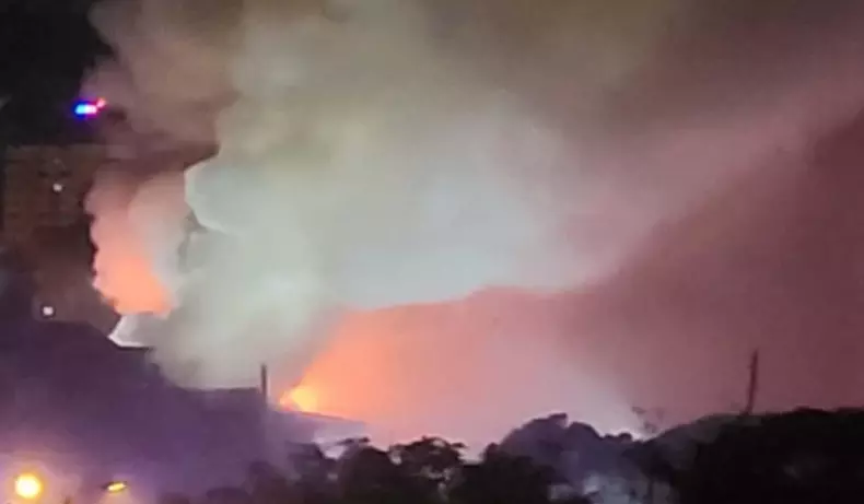 Incendiu la depozitul Antefrig din sectorul 2 al Capitalei.