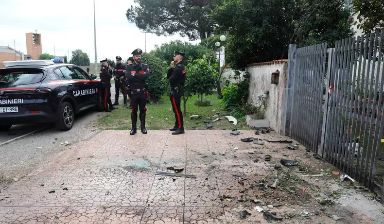 Atac cu bombă în fața casei lui Sigfrido Ranucci (1)
