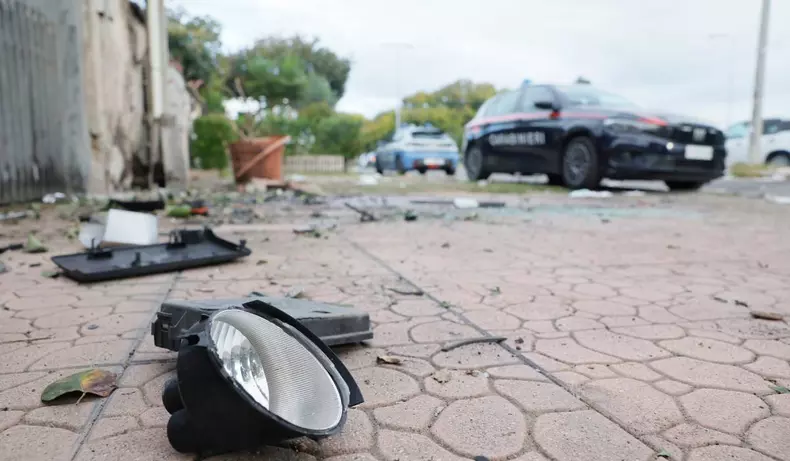 Atac cu bombă în fața casei lui Sigfrido Ranucci (3)