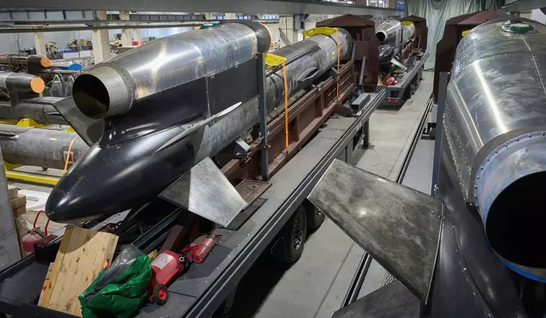 flamingo-drona-racheta-fabrica-ucraina-depozit