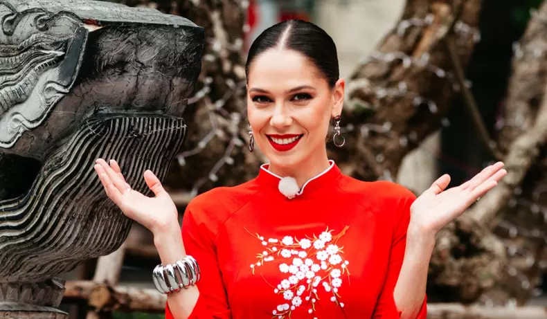 Irina Fodor - Asia Express