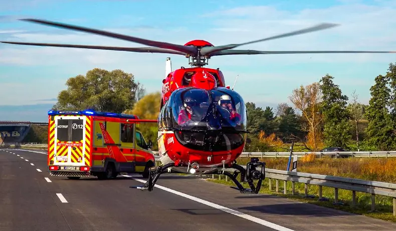 masina-politie-accident-camion-germania4