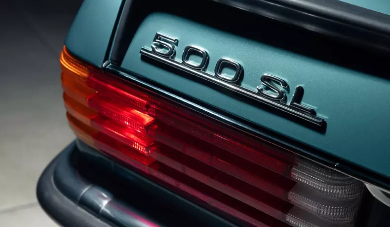 stop-mercedes-500-sl-marea-britanie-1982