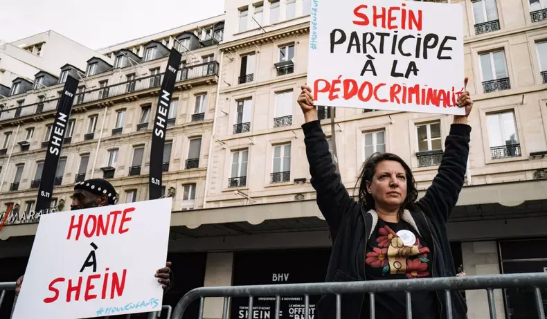 proteste deschidere a primului magazin fizic Shein la BHV - Paris, Franța - 05 noiembrie 2025 (3)