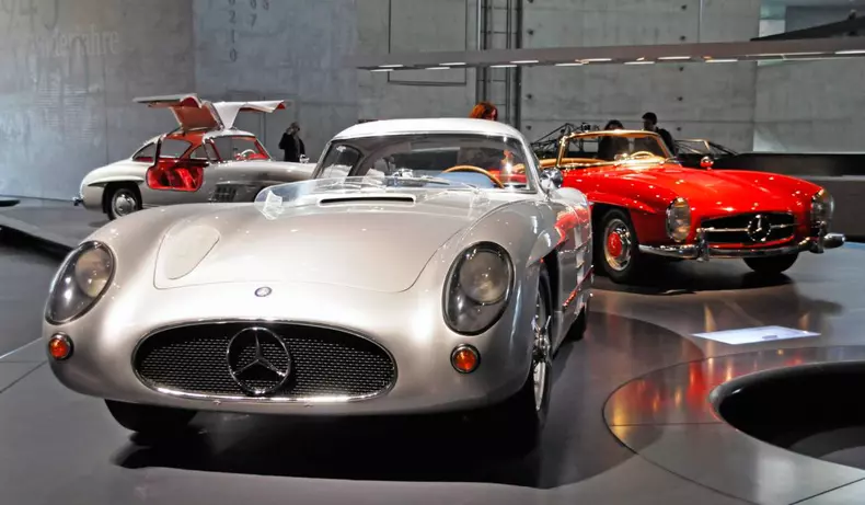 1955 Mercedes-Benz 300 SLR Uhlenhaut Coupe (1)