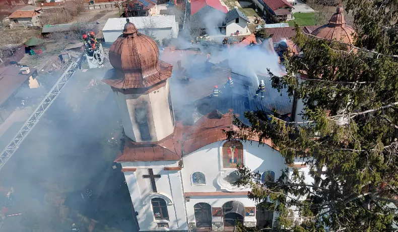 biserica Puchenii Mosneni - Prahova