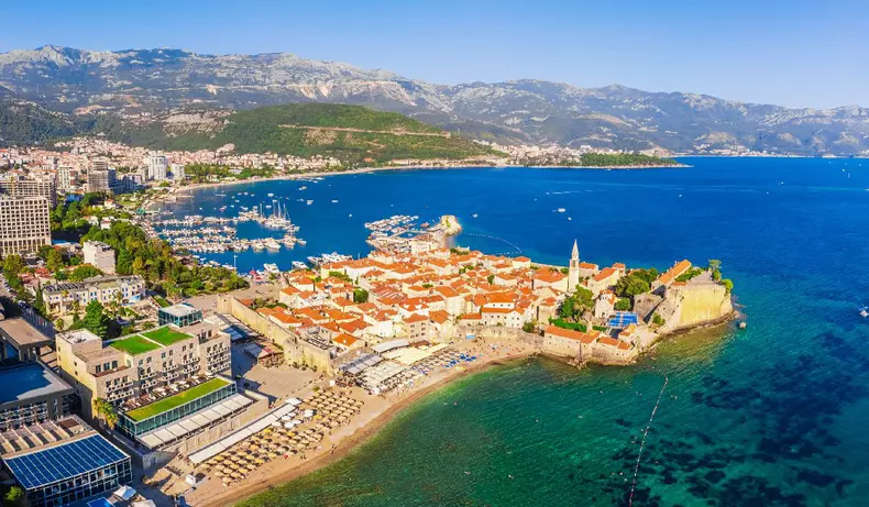 budva-muntenegru-angajari