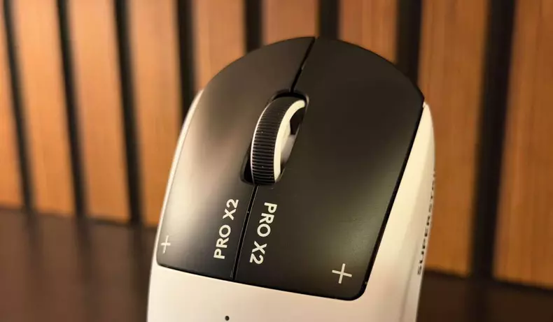 Logitech-Pro-X2-Superstrike-1