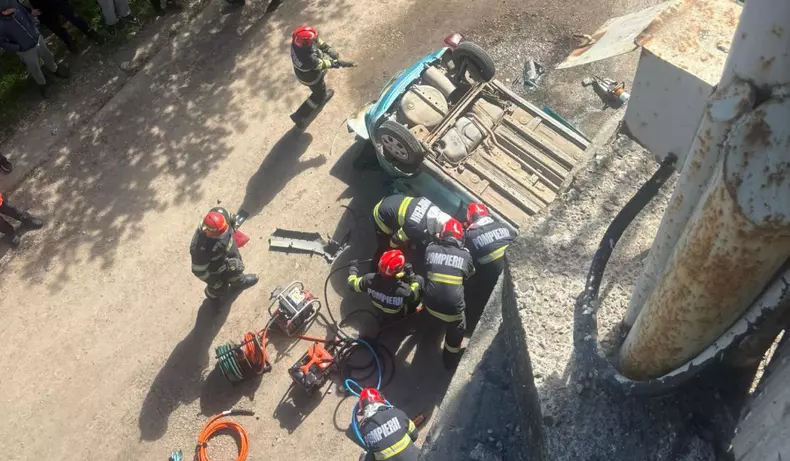 masina-cazut-pod-bucium-iasi-24-aprilie-2026