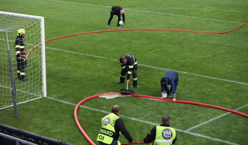 meci-romania-cipru-preliminarii-cm-fotbal-feminin-intrerupt-furtuna-bucuresti (2)