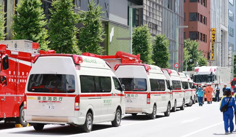 Atac spray Tokyo GINZA SIX (3)