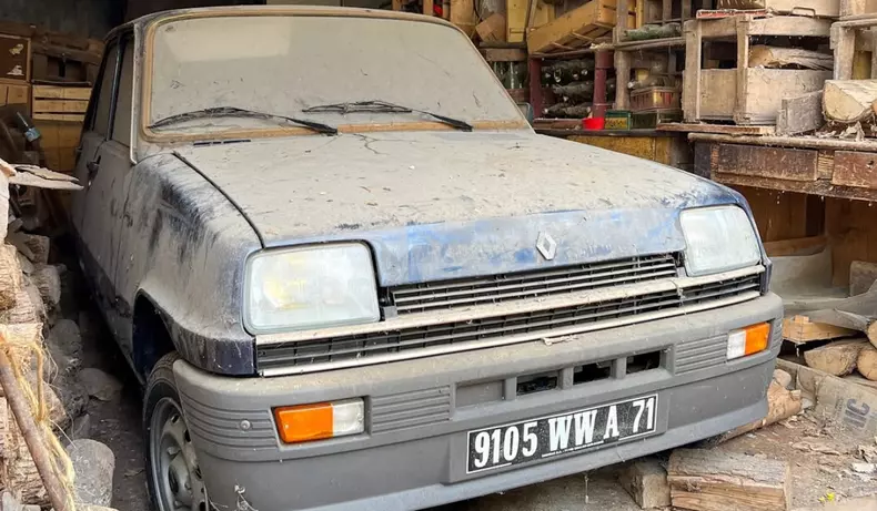 masina veche renault franta