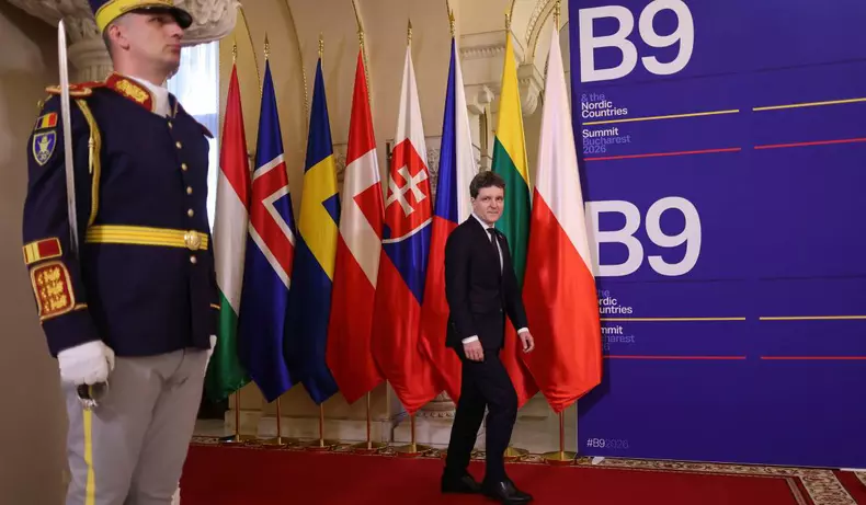 Summit B9 București Nicușor Dan