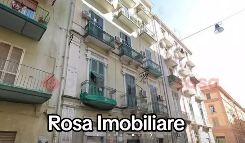 vanzare apartament italia
