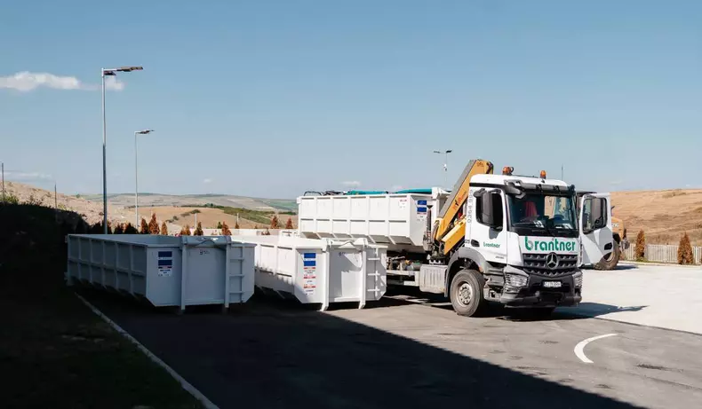 Primul centru mare de colectare din România s-a deschis la Cluj (6)