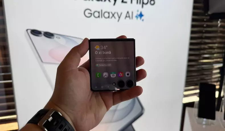 Samsung Galaxy Z Flip8 (3)