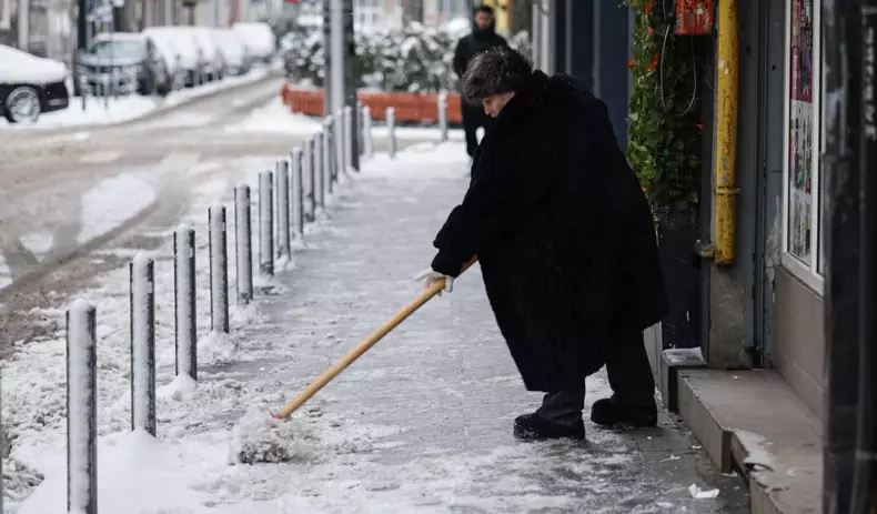 zapada-bucuresti-deszapezire11-11-ianuarie-2026