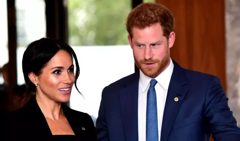 Meghan Marke, cu burtica de gravidă la vedere. Ținuta uimitoare