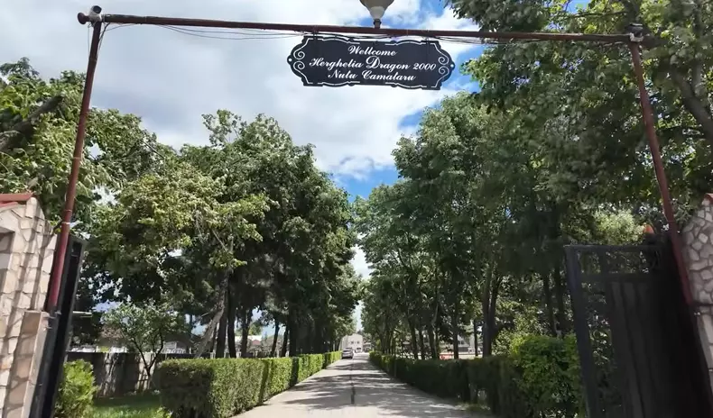 imagini casă Nuțu Cămătaru (1)