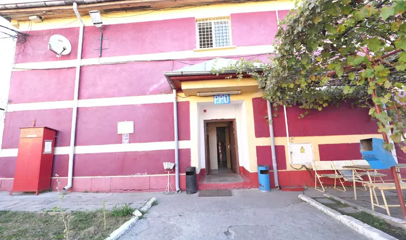 cladirea in care se afla camerele intime