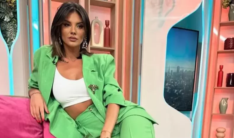 ramona olaru aeroport vacanta