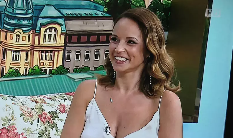 Andreea Marin la maruta 6