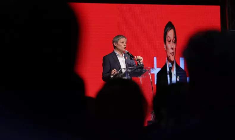 Dacian Ciolos plus (12)