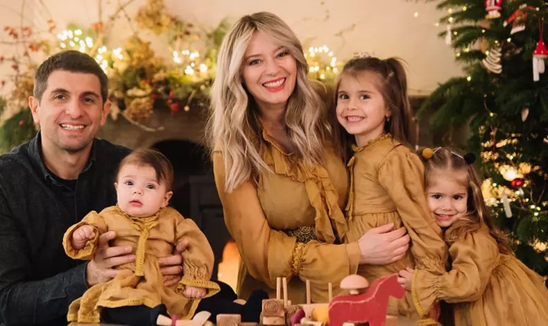 laura cosoi al patrulea copil 5