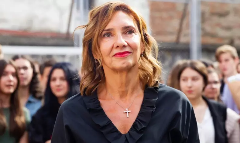 carmen-iohannis-prima-zi-de-scoala-3