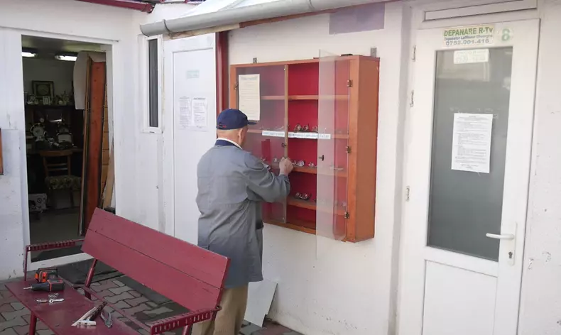 Bărbatul care a ieșit la pensie după 60 de ani de muncă