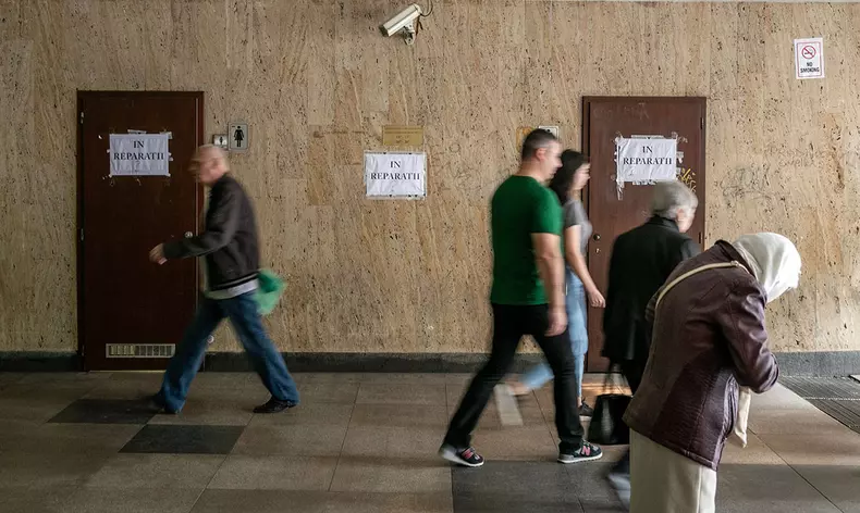Toaletele publice de la Universitate sunt în reparații de câteva luni de zile