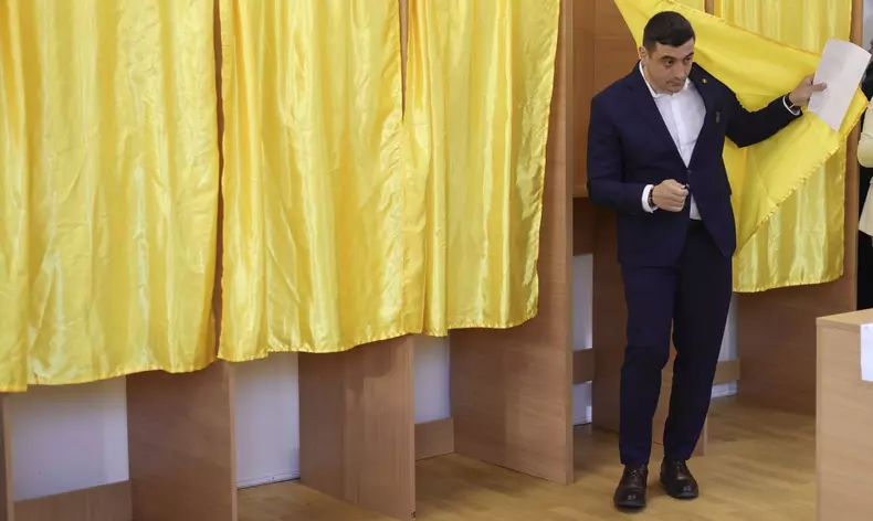 votare-calin-georgescu-george-simion4-4-mai-2025