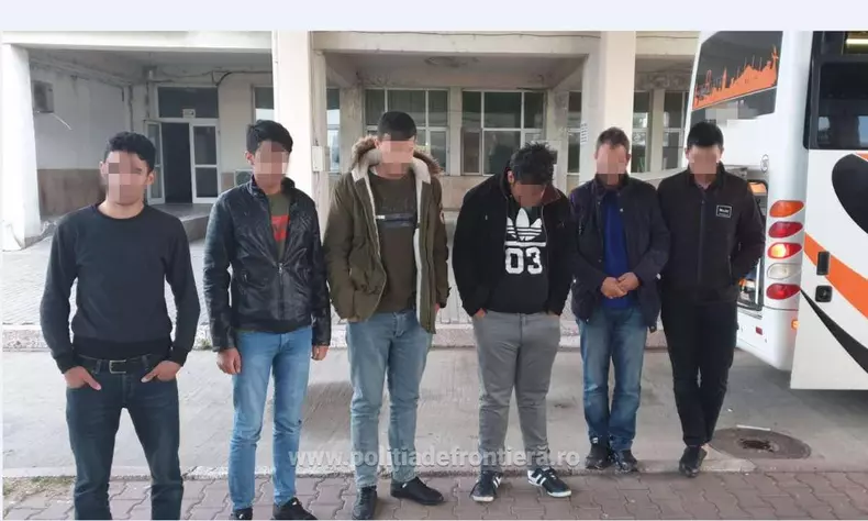 migranti-podea-autocar_Giurgiu2