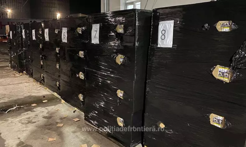 1674383906141-18185-s4