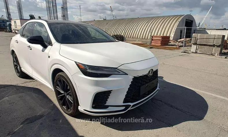 lexus-alb-gasit-politia frontiera