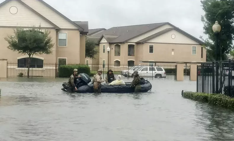 4th Reconnaissance Marines support rescue efforts in wake of Hurricane Harvey