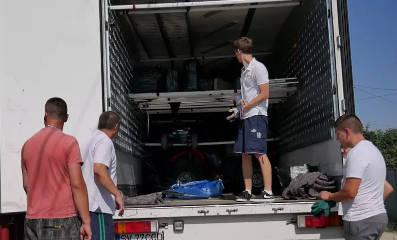 De ce se întorc românii acasă