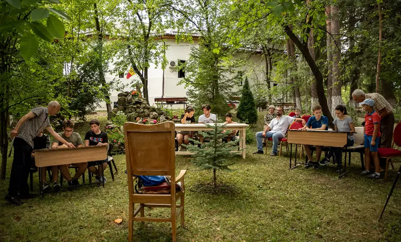 biserica-slanic-p-73-JPHs